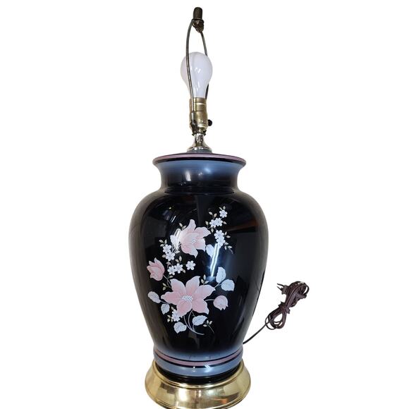 Pair of Beautiful Vintage Ceramic Table Lamps with Floral - Replace Shades - Picture 7 of 9